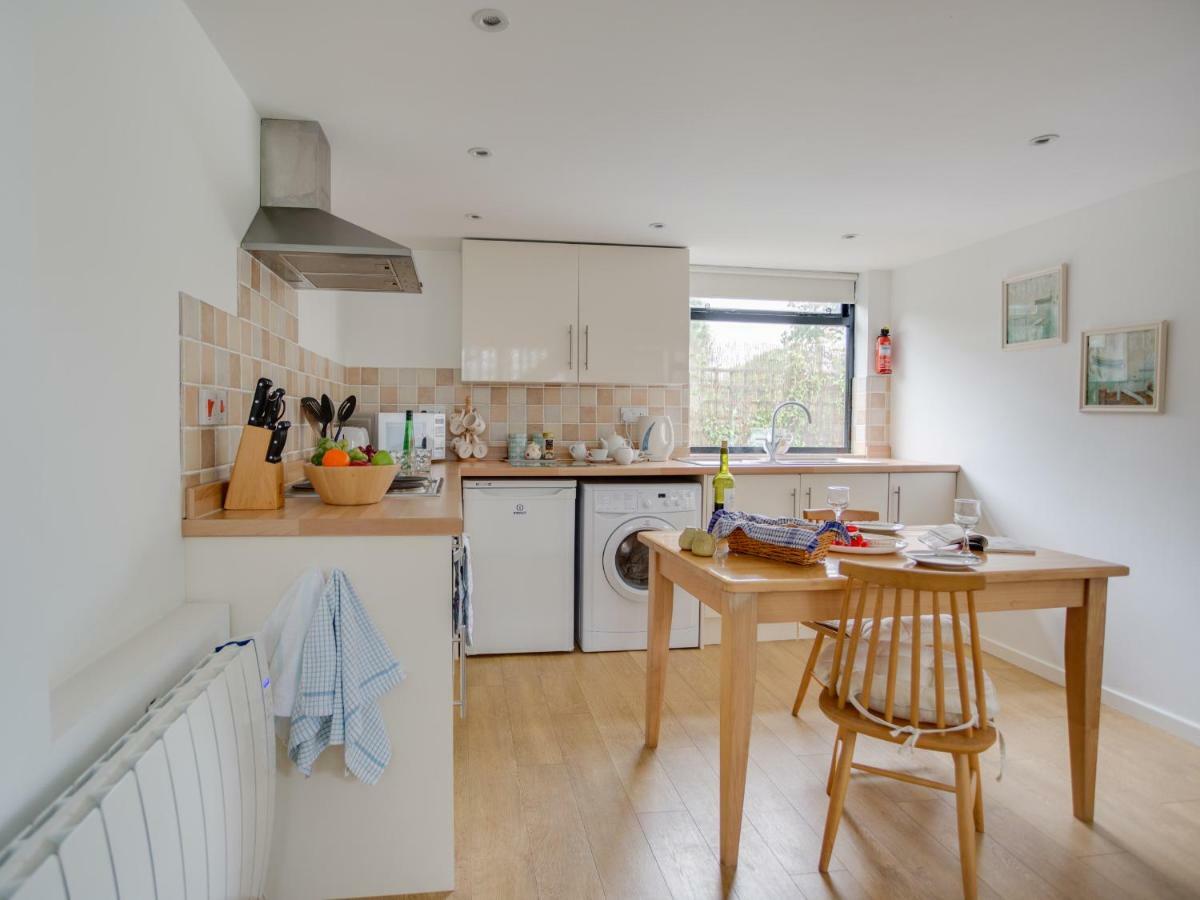 Little England Cottage Milborne Saint Andrew ภายนอก รูปภาพ